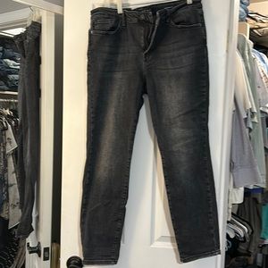 Judy Blue, Black wash boyfriend fit size 13/31